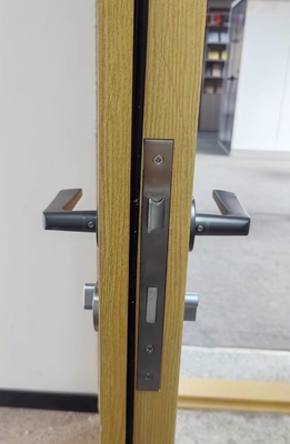 ขวาในเปิดประตูกันเสียง H2425*W950*70 มม สําหรับการลดเสียงและความเป็นส่วนตัว